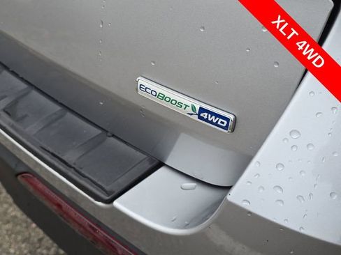 Used 2020 Ford Explorer XLT w/ Comfort Package image 6