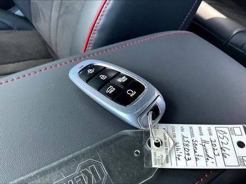 Used 2023 Hyundai Sonata SEL Plus image 32