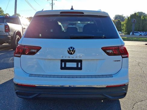 Used 2022 Volkswagen Tiguan S image 5