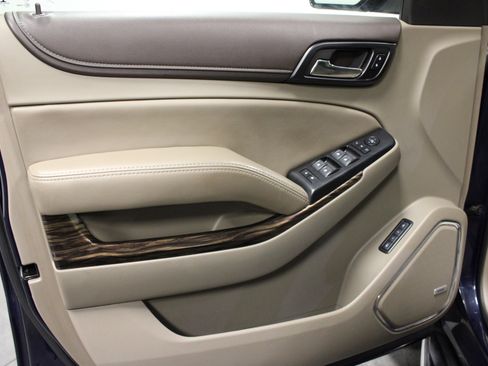 Used 2018 GMC Yukon SLT w/ Open Road Package image 11