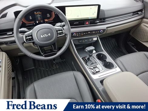 New 2026 Kia Carnival EX FWD image 9
