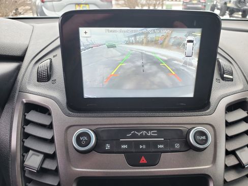 Used 2020 Ford Transit Connect XLT image 24