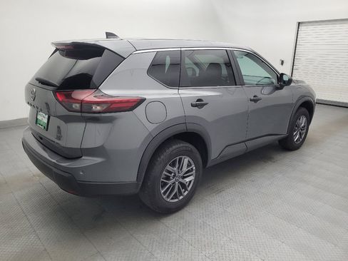Used 2024 Nissan Rogue S AWD/4WD image 9