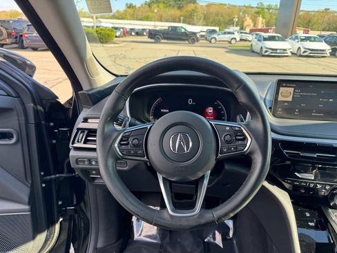 Used 2023 Acura MDX SH-AWD w/ Technology Package image 12