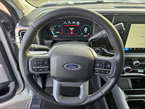 Certified 2025 Ford F350 Lariat w/ Black Appearance Package image 20