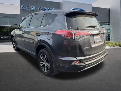 Used 2018 Toyota RAV4 XLE w/ All Weather Liner Package image 4