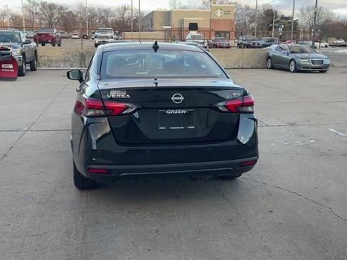 Used 2023 Nissan Versa SV image 7