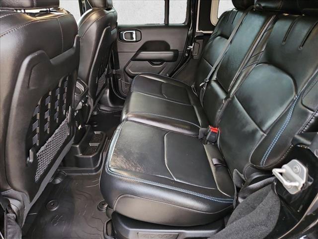 Used 2022 Jeep Wrangler Unlimited Rubicon 4xe w/ Cold Weather Group AWD/4WD image 19