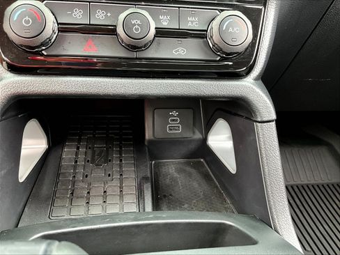 Used 2024 Ford Ranger Lariat w/ FX4 Off-Road Package AWD/4WD image 17