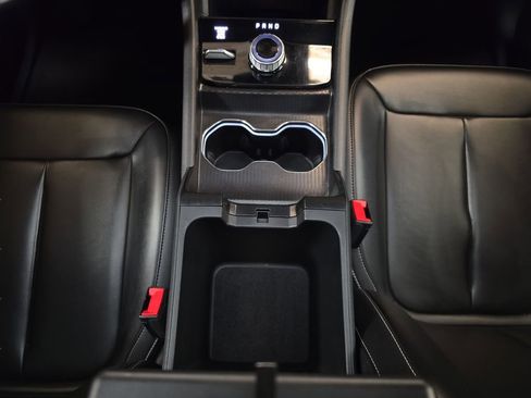 Used 2024 Jeep Grand Cherokee Limited image 17