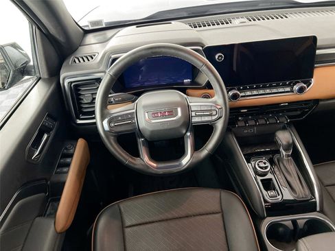 Used 2024 GMC Canyon AT4 w/ AT4 Premium Package image 20