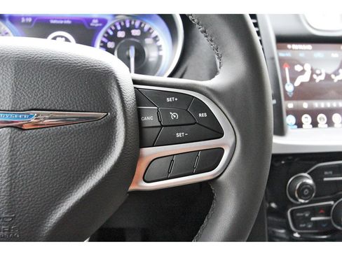 Used 2023 Chrysler 300 Touring w/ Sport Appearance Package RWD image 23