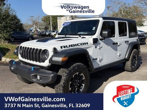 Used 2024 Jeep Wrangler Unlimited Rubicon 4xe image 3