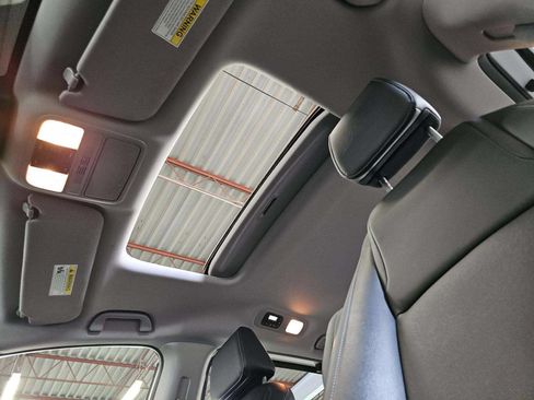 Used 2023 Honda Odyssey EX-L image 9
