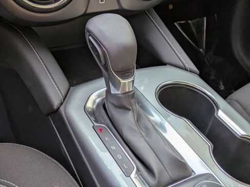 Used 2025 Chevrolet Blazer LT image 19