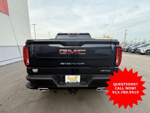 Used 2025 GMC Sierra 1500 AT4 w/ AT4 Premium Package image 4