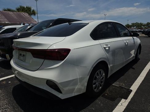 Certified 2023 Kia Forte LX FWD image 14