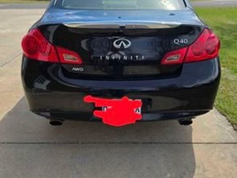 Used 2015 INFINITI Q40 AWD w/ Moonroof Package image 8