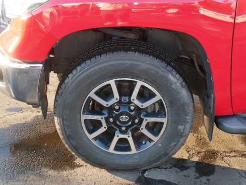 Certified 2016 Toyota Tundra Limited image 8