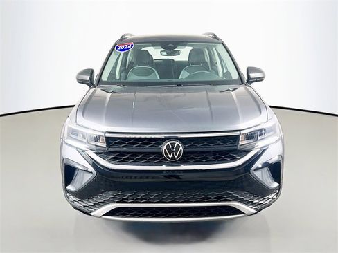 Used 2024 Volkswagen Taos S image 2