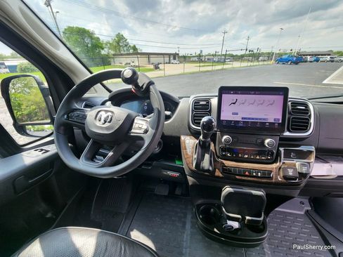 Used 2023 RAM ProMaster 2500 w/ Driver Convenience Group image 42