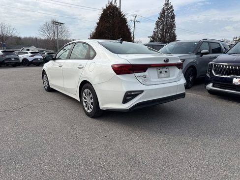 Used 2021 Kia Forte Sedan image 3