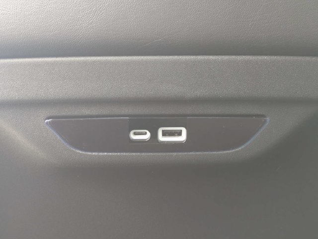 New 2027 Chrysler Pacifica Select FWD image 15