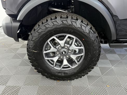 New 2025 Ford Bronco Badlands image 32