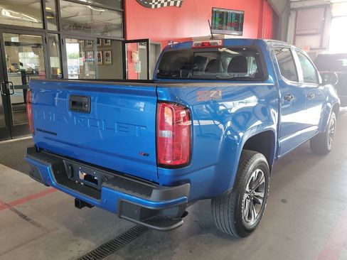 Used 2022 Chevrolet Colorado Z71 AWD/4WD image 2