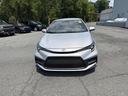 Used 2021 Toyota Corolla SE FWD image 1