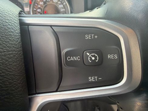 Used 2022 RAM 1500 Big Horn AWD/4WD image 16