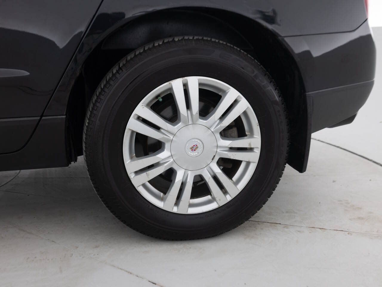 Used 2011 Cadillac SRX Luxury FWD image 22