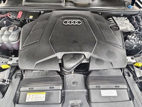 Used 2025 Audi Q7 3.0T Premium Plus AWD/4WD image 39