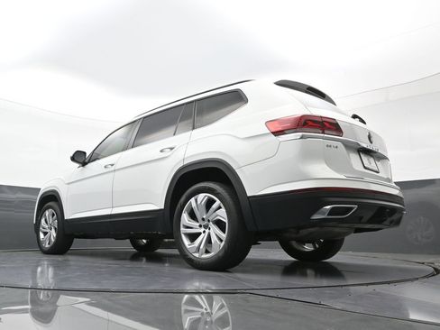 Used 2021 Volkswagen Atlas SE w/ Towing Package FWD image 25