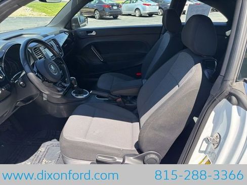 Used 2017 Volkswagen Beetle 1.8T S FWD image 10