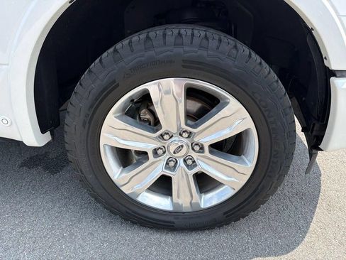 Used 2017 Ford F150 Platinum w/ Equipment Group 701A Luxury AWD/4WD image 14