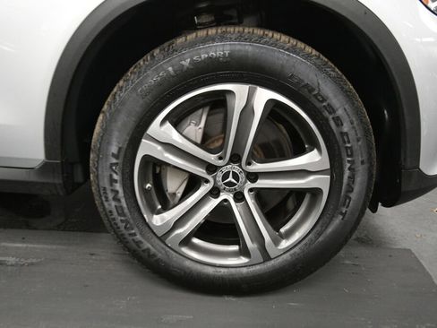 Used 2019 Mercedes-Benz GLC 300 4MATIC image 31