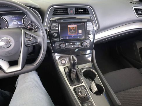 Used 2020 Nissan Maxima 3.5 S w/ Floor Mat Group FWD image 43
