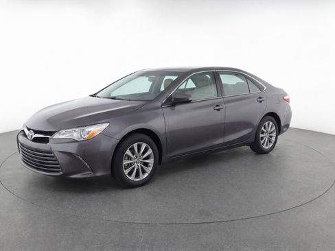 Used 2015 Toyota Camry XLE FWD image 4