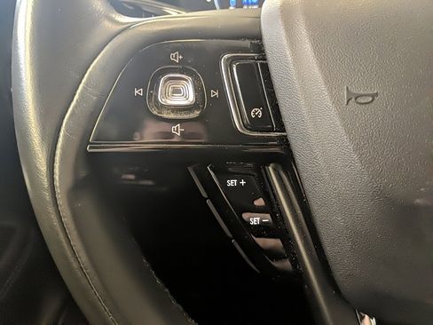 Certified 2022 Lincoln Corsair Grand Touring image 15