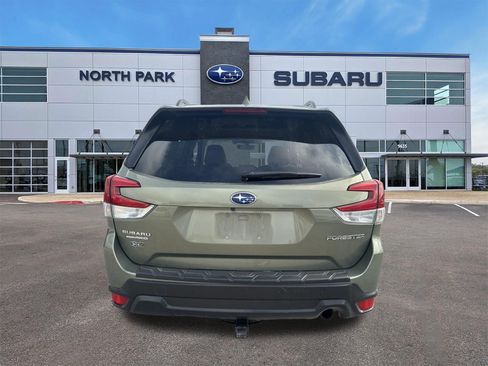 Used 2019 Subaru Forester Limited w/ Popular Package #3 AWD/4WD image 4