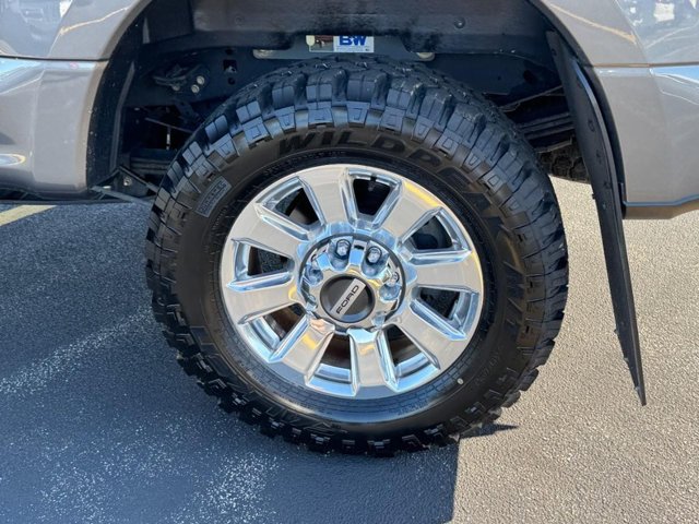 Used 2022 Ford F350 Platinum w/ FX4 Off-Road Package AWD/4WD image 7