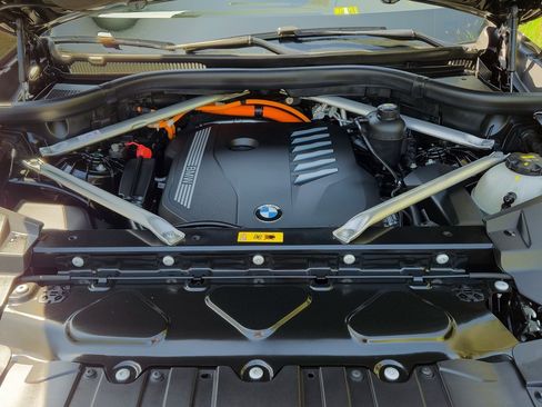 Used 2021 BMW X5 xDrive45e image 26