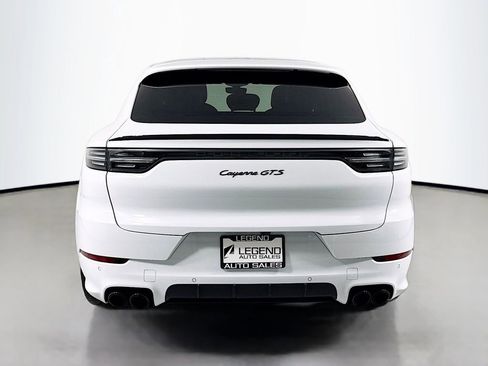 Used 2022 Porsche Cayenne GTS image 7