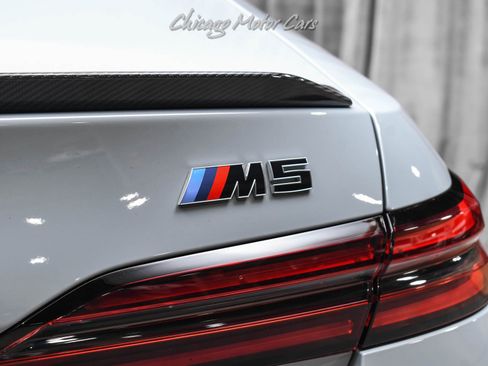 Used 2025 BMW M5 w/ Carbon Package image 44
