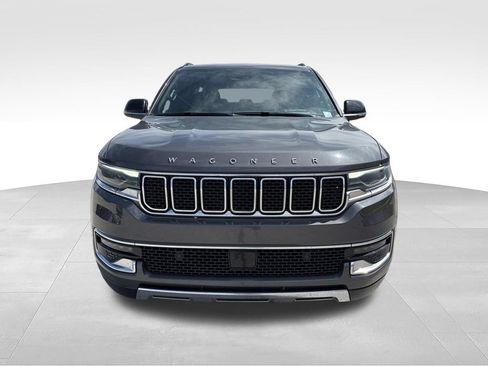 Used 2023 Jeep Wagoneer Series III w/ Preferred Equipment Group AWD/4WD image 2