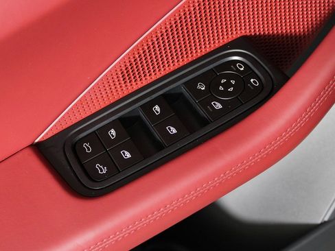 Certified 2025 Porsche Macan Turbo Electric image 16