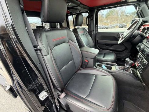 Used 2023 Jeep Gladiator Rubicon w/ Cold Weather Group image 27