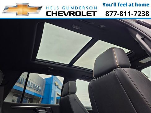 New 2026 Chevrolet Tahoe Premier w/ Sun And Tow Package AWD/4WD image 17