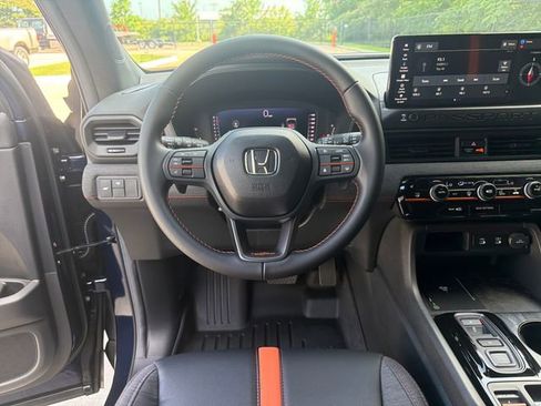 Used 2026 Honda Passport TrailSport image 16